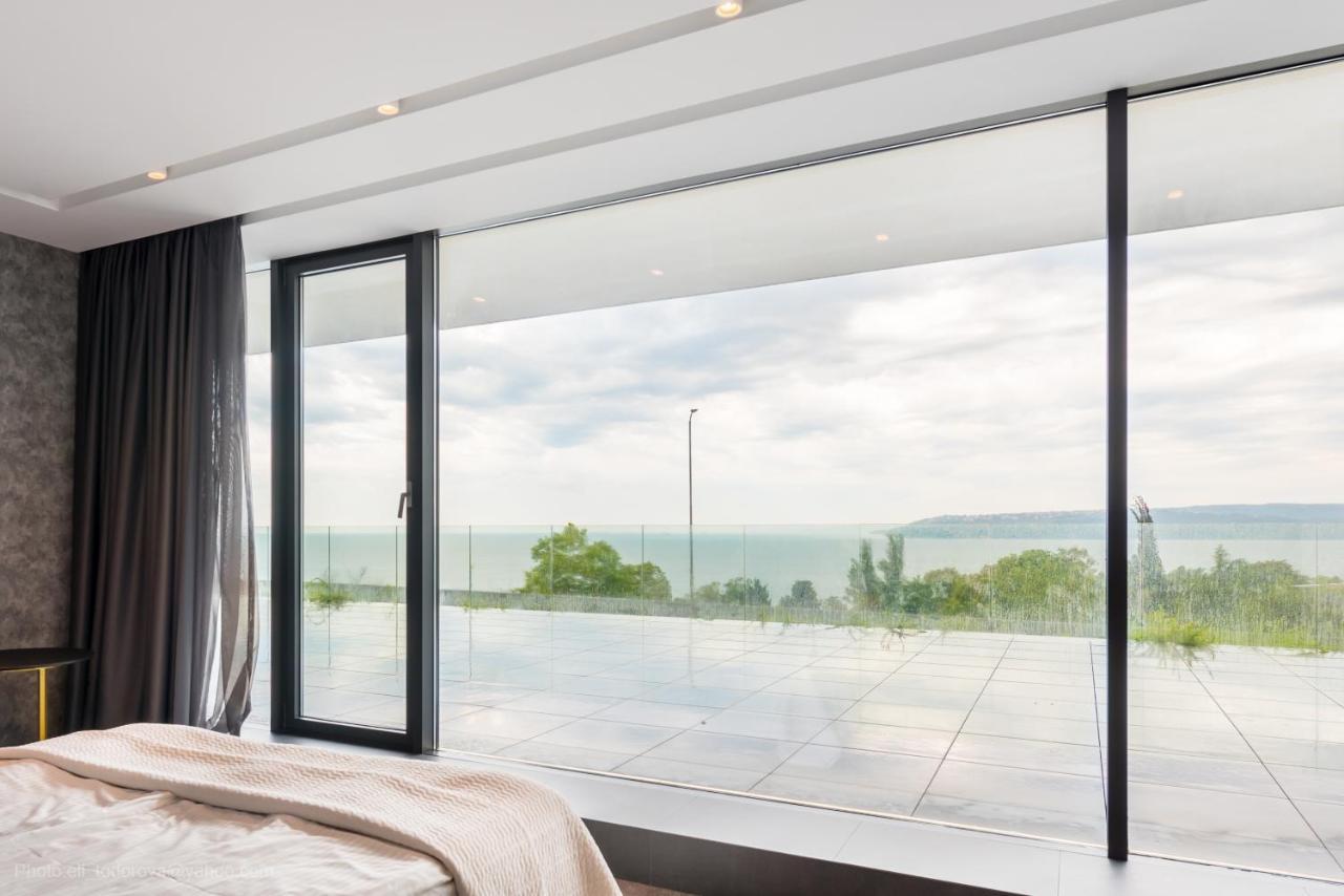 וארנה Lotus Luxury Rooms מראה חיצוני תמונה