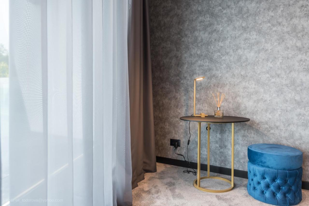 וארנה Lotus Luxury Rooms מראה חיצוני תמונה