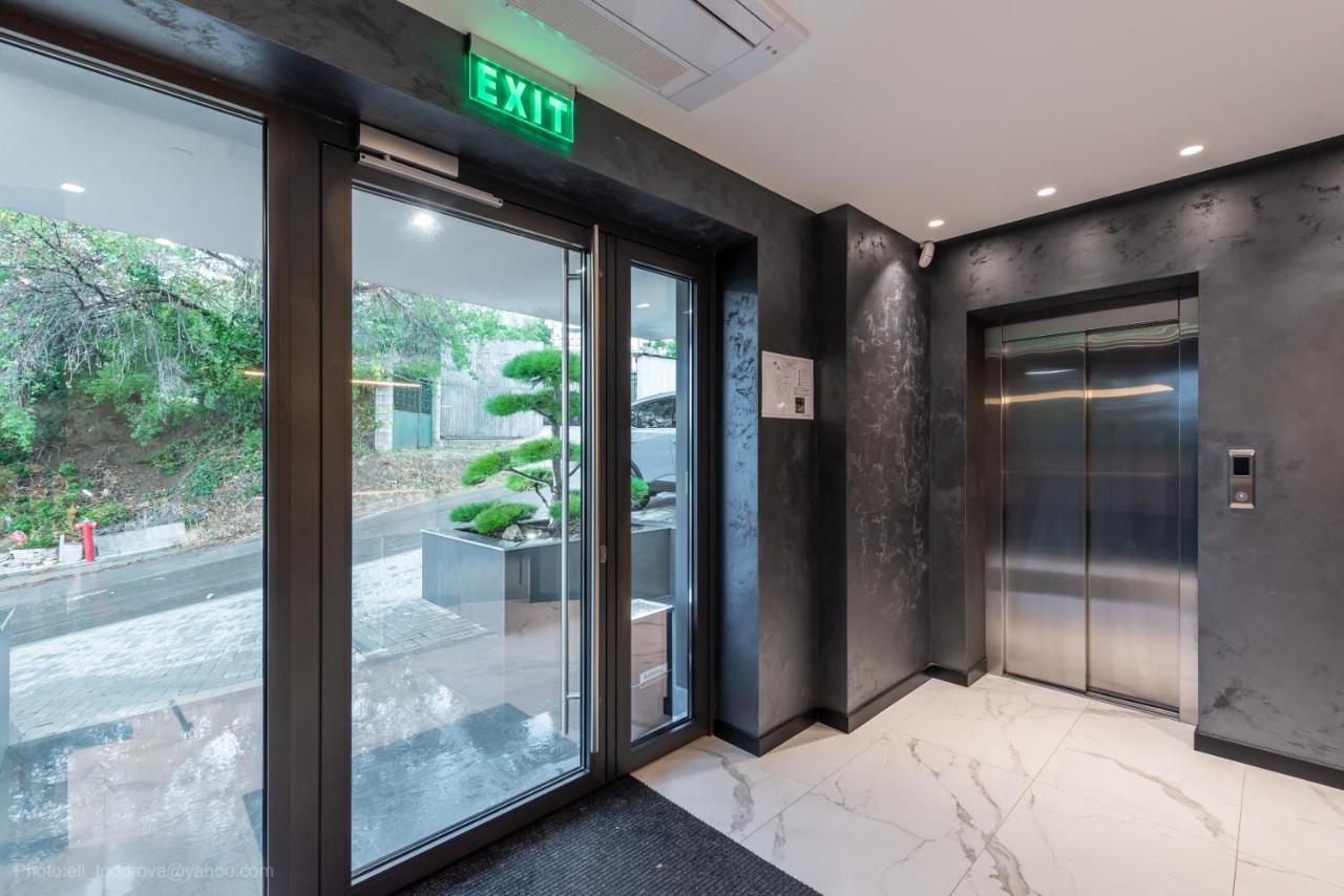 וארנה Lotus Luxury Rooms מראה חיצוני תמונה