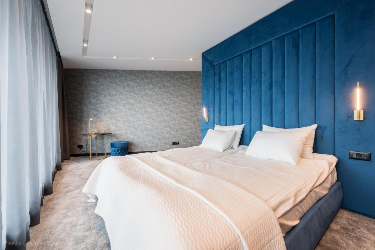 וארנה Lotus Luxury Rooms מראה חיצוני תמונה