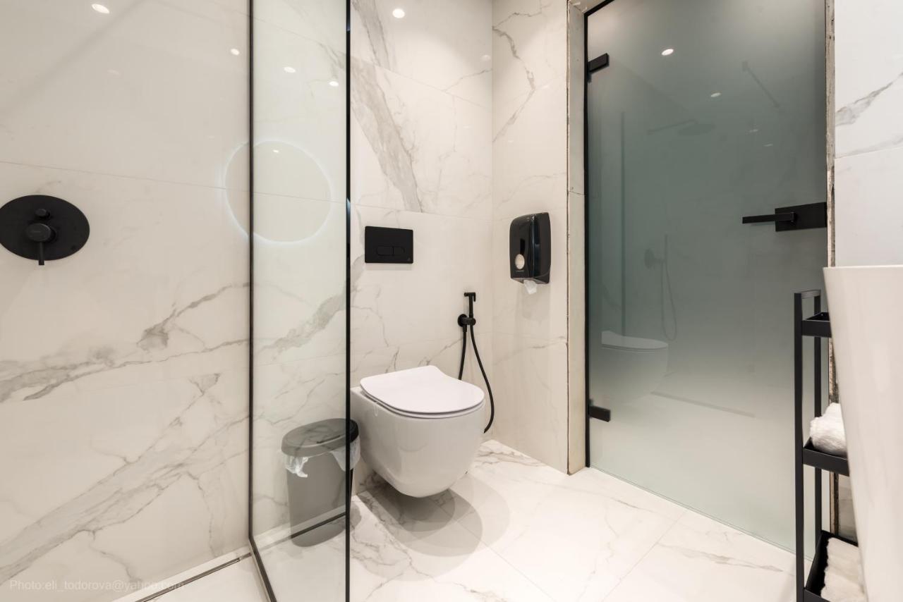 וארנה Lotus Luxury Rooms מראה חיצוני תמונה